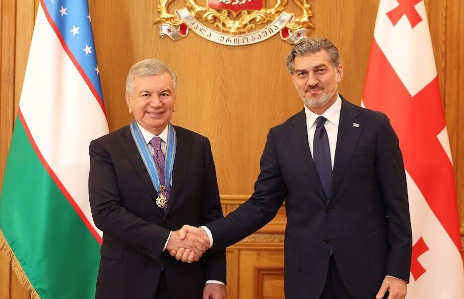 მიხეილ ყაველაშვილმა უზბეკეთის პრეზიდენტს „ოქროს საწმისის“ ორდენი გადასცა