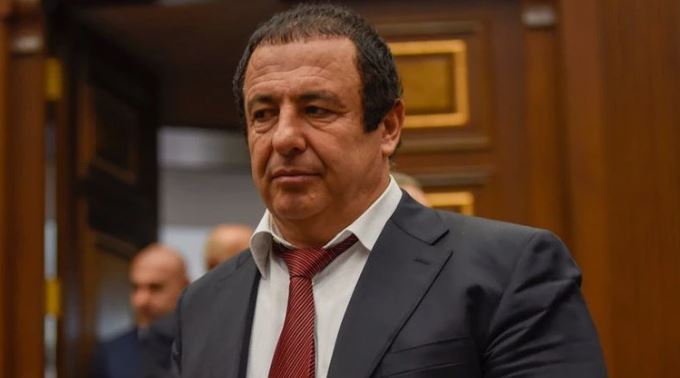 სომხეთში ოპოზიციური პარტიის, „აყვავებული სომხეთის“ ლიდერს, გაგიკ წარუკიანს აღკვეთის ღონისძიების სახით ორთვიანი პატიმრობა შეეფარდა