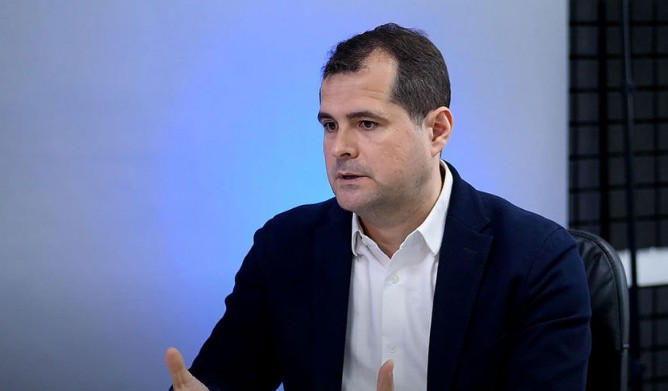 მოლდოვის მმართველმა პარტიამ პრემიერ-მინისტრის თანამდებობაზე ბიზნესმენ ვასილე ტოფანის კანდიდატურა წარადგინა