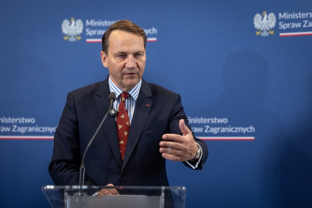 პოლონეთი: უკრაინასთან დაძაბულობის ფონზე, საგარეო საქმეთა მინისტრი „რადიკალურ დაჯგუფებებს“ აფრთხილებს