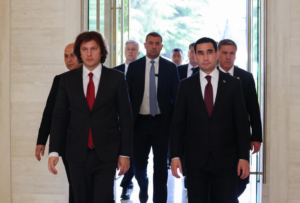 ირაკლი კობახიძემ თურქმენეთის პრეზიდენტი სერდარ ბერდიმუჰამედოვი თბილისის საერთაშორისო აეროპორტიდან გააცილა