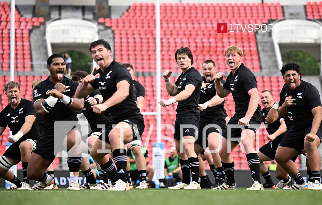Rugby-U20_Ax–Zelandia_Engkland-Haka