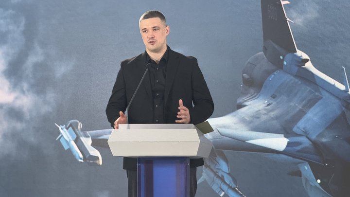 უკრაინის თავდაცვის ექსმინისტრი: რუსეთი ერთ კვირაში იმაზე მეტ რაკეტას აწარმოებს, ვიდრე უკრაინა დასავლეთისგან რამდენიმე თვეში იღებს
