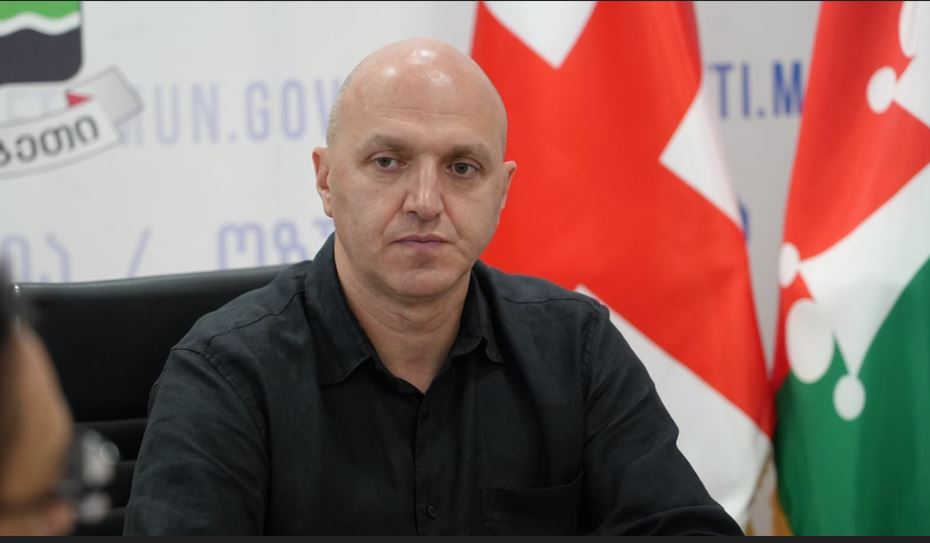 ოზურგეთის მერმა, პაატა კუნჭულიამ თანამდებობა დატოვა