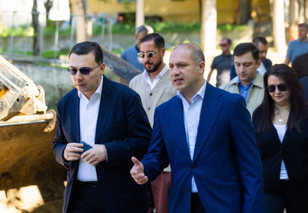 გივი მიქანაძე თბილისის საჯარო სკოლებში მიმდინარე სარემონტო სამუშაოებს გაეცნო