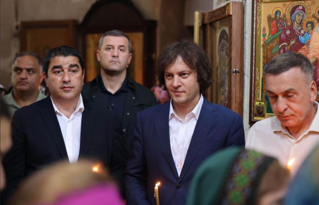 პრემიერ-მინისტრი ბარაკონის ღვთისმშობლის ეკლესიაში მარიამობის დღესასწაულთან დაკავშირებულ საზეიმო წირვას დაესწრო