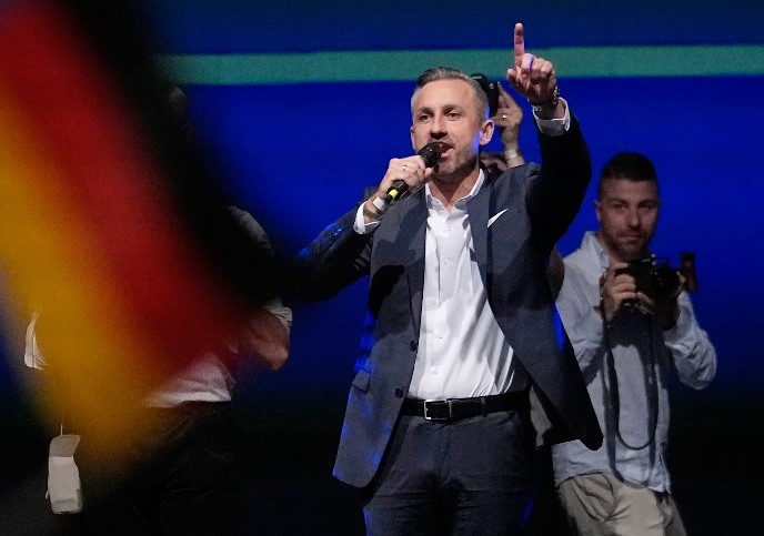 ულრიხ ზიგმუნდი – პარტია „ალტერნატივა გერმანიისთვის“ დამაჯერებელი გამარჯვება, სხვა ფაქტორებთან ერთად, ასახავს ამომრჩეველთა მოთხოვნას, რაც შეიძლება მალე შეწყდეს რუსეთის ომი უკრაინის წინააღმდეგ