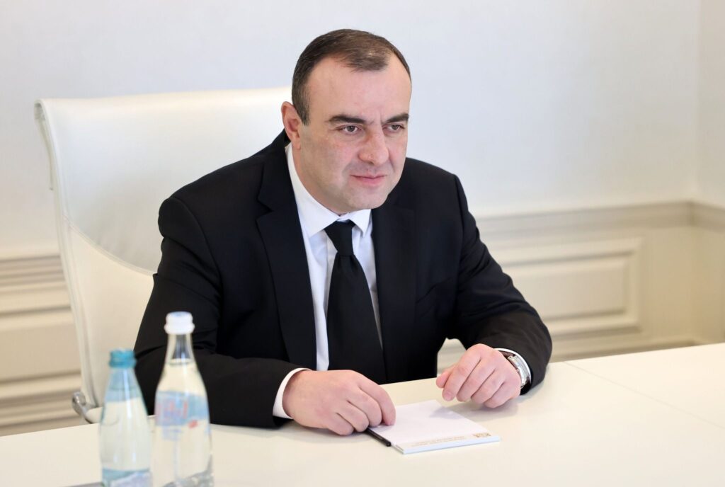 ფინანსთა სამინისტროს საგამოძიებო სამსახურის ხელმძღვანელმა, ლევან ხარაბაძემ თანამდებობა დატოვა