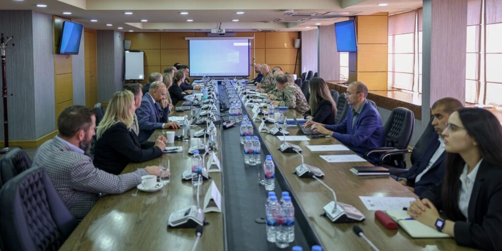 ამერიკული მხარის მონაწილეობით, საქართველოს თავდაცვის სამინისტროში საგარეო სამხედრო დაფინანსებასთან დაკავშირებული საკითხები განიხილეს