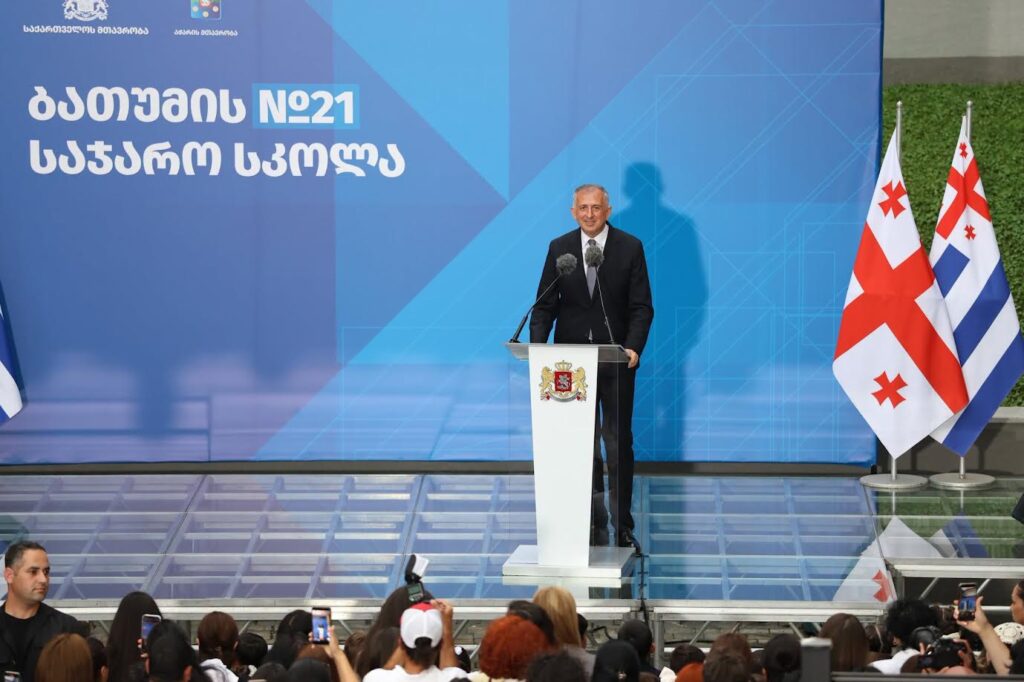 ზურაბ პატარაძე – დღეს აჭარის მომავლის ახალი ისტორია იწერება, ბათუმში ახალი 21-ე საჯარო სკოლა გაიხსნა