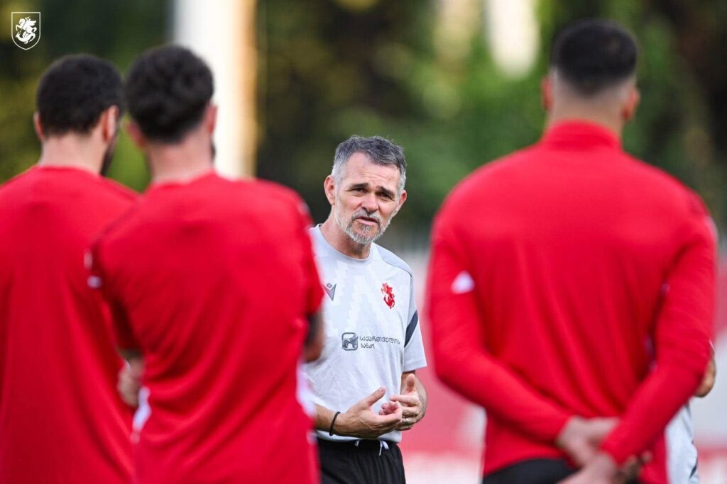 საქართველოს ნაკრები ერთა ლიგის მატჩებისთვის სრული შემადგენლობით ემზადება, გუნდს კვარაცხელია შეუერთდა #1TVSPORT