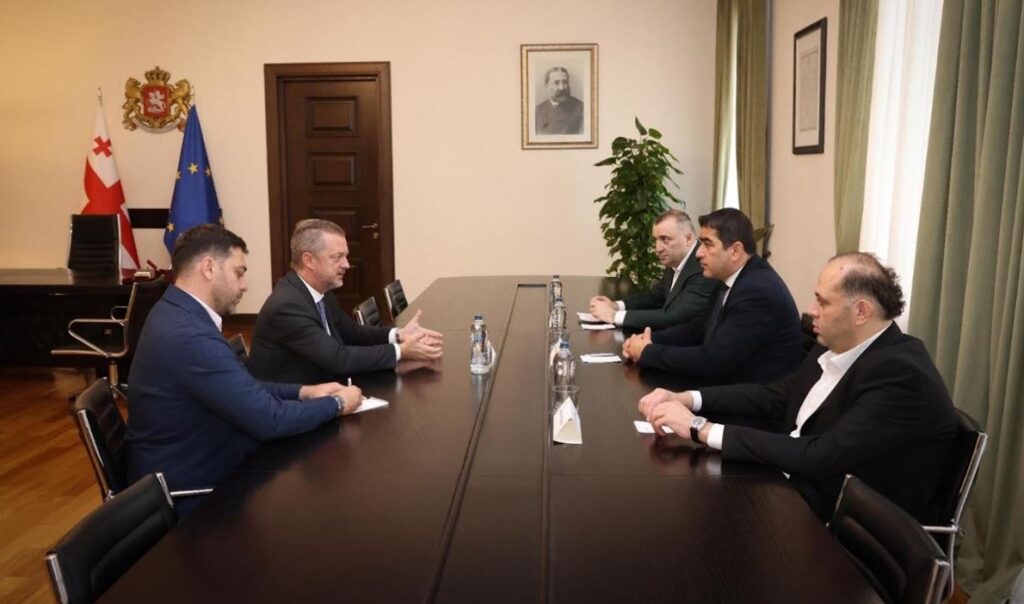 შალვა პაპუაშვილი საერთაშორისო პარალიმპიური კომიტეტის პრეზიდენტს, ენდრიუ პარსონსს შეხვდა