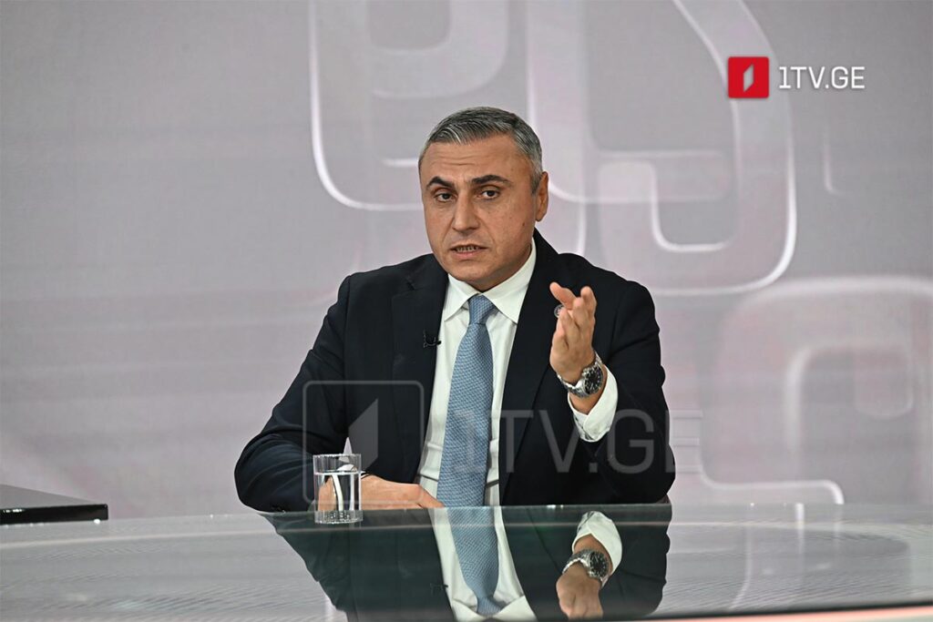 დავით მათიკაშვილი – გახარიას პარტიას 4 ოქტომბრის რევოლუციური სცენარის ჩავარდნის შემდეგ გაუჩნდა პარლამენტში შემოსვლის სურვილი, მანამდე ბუჩქებში ისხდნენ და ელოდებოდნენ, იქნებ ეს ყველაფერი შემდგარიყო