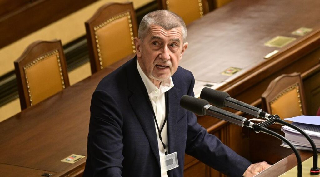 ჩეხეთის პარლამენტში ანდრეი ბაბიშის მთავრობისთვის უნდობლობის გამოცხადების საკითხი ჩავარდა
