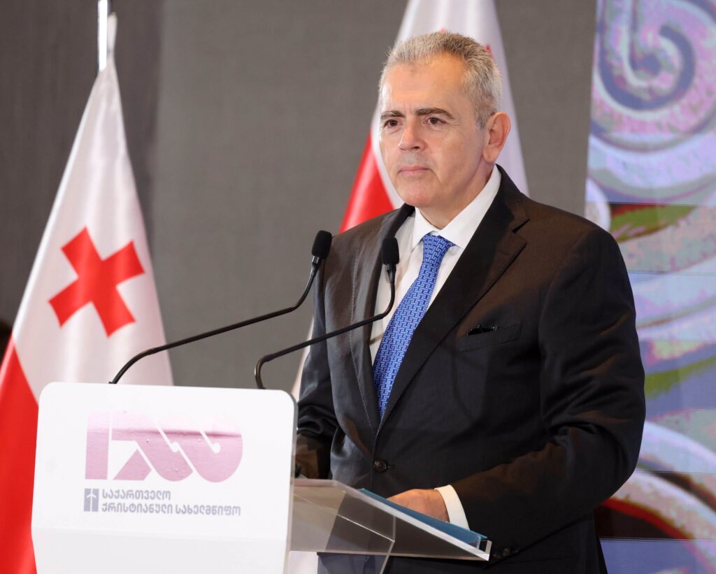 მაქსიმოს ხარაკოპულოსი – ევროკავშირს აქვს სამართლებრივ-პოლიტიკური ინსტრუმენტები და პროცედურები, რათა ევროკავშირის აღმშენებლობის ცენტრში ქრისტიანული ღირებულებები დააბრუნონ