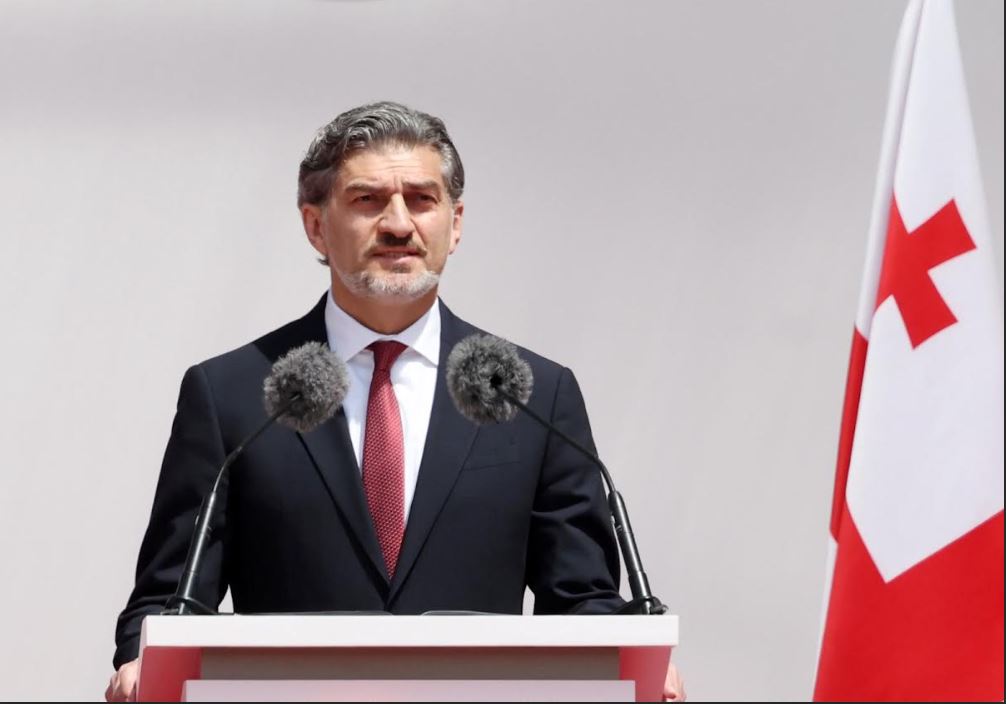 მიხეილ ყაველაშვილი – მეფე ერეკლეს ცხოვრება გვახსენებს, რომ ქვეყნის სამსახურში ყოფნა მოითხოვს გეოპოლიტიკური მოცემულობების გააზრებას, რთულ ვითარებაში ეროვნული ინტერესების უზენაესობის დაცვას