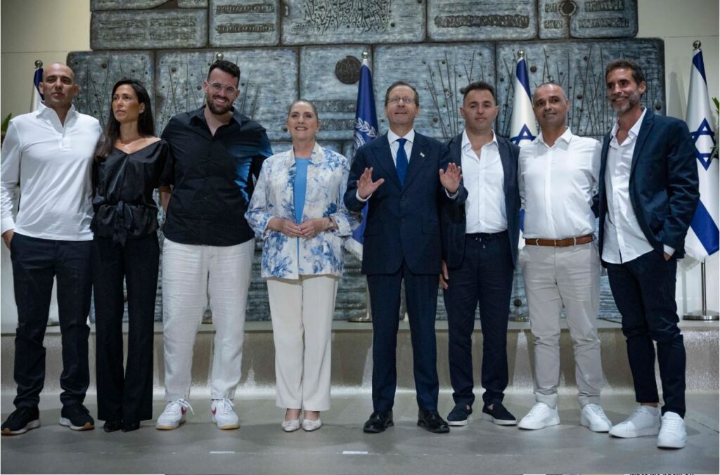 ისრაელის პრეზიდენტმა შოთა მუსაევი სამოქალაქო გმირობისთვის დააჯილდოვა – „ქართულ საზოგადოებაში შოთა არის რუსთაველის სახელი, უდიდესი პოეტის, რომელიც კაცობრიობას ჰყოლია“
