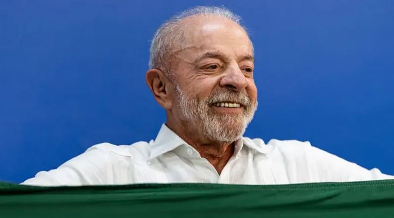 ბრაზილიის საპრეზიდენტო არჩევნების მეორე ტურში ლუის ინასიუ ლულა და სილვამ ფლავიო ბოლსონარუ დაამარცხა და ბრაზილიის პრეზიდენტი მეოთხე ვადით გახდა