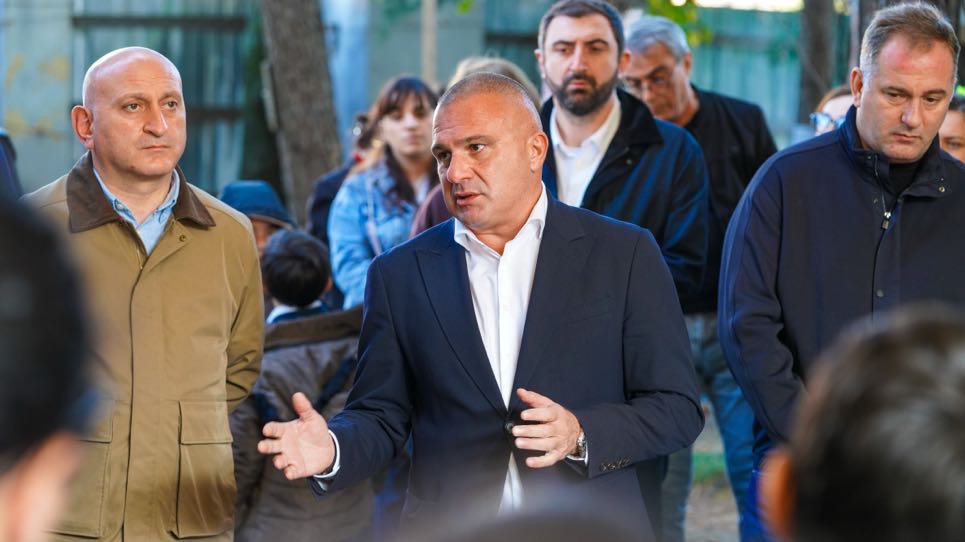 რევაზ სოხაძე გორის №11 საჯარო სკოლის მშობლებსა და პედაგოგებს შეხვდა