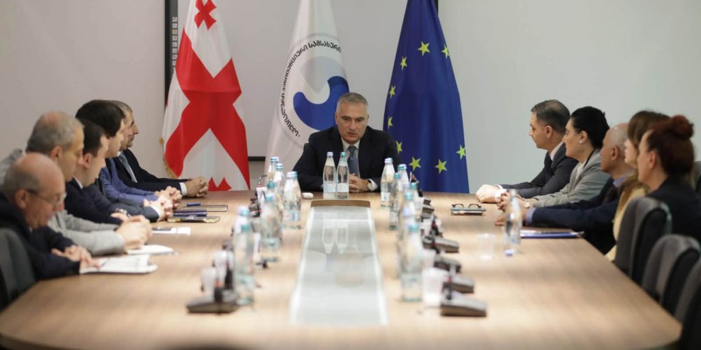 პაატა სალიამ სპეციალური პენიტენციური სამსახურის ახალი ხელმძღვანელი რამაზ თათარაშვილი სამსახურის თანამშრომლებს წარუდგინა