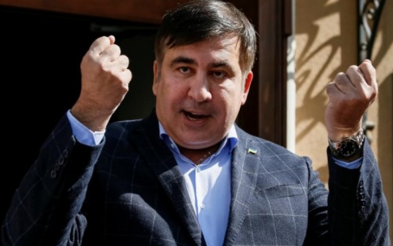 Михаил Саакашвили был вынужден покинуть поезд, которым намеревался приехать в Украину
