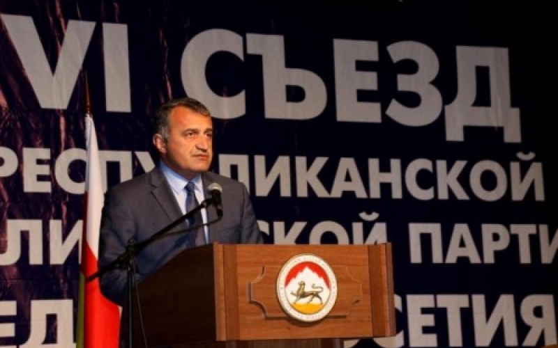 Оккупированный Цхинвали и Северная Осетия просят у Москвы отменить т.н. таможенный налог