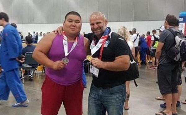 Luka Kurtanidze wins Gold Medal at World Championship of Veteran Wrestlers