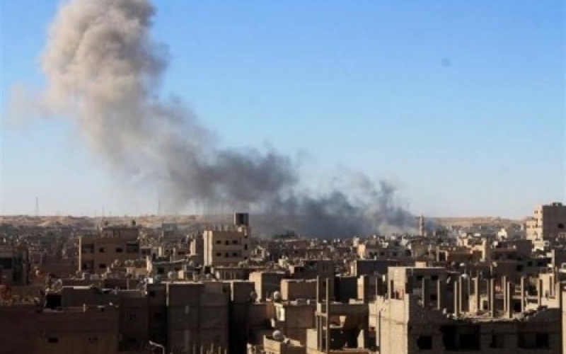 Deadly air strike hits Syrian government-held Deir al-Zor