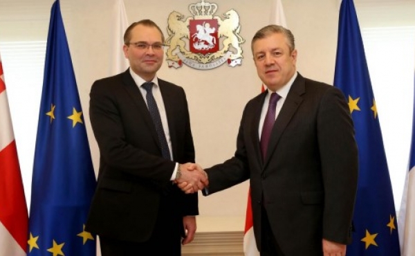 Георгий Квирикашвили встретился с министром обороны Финляндии