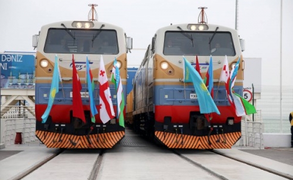 Железнодорожная магистраль Баку – Тбилиси – Карс официально открылась (фото)