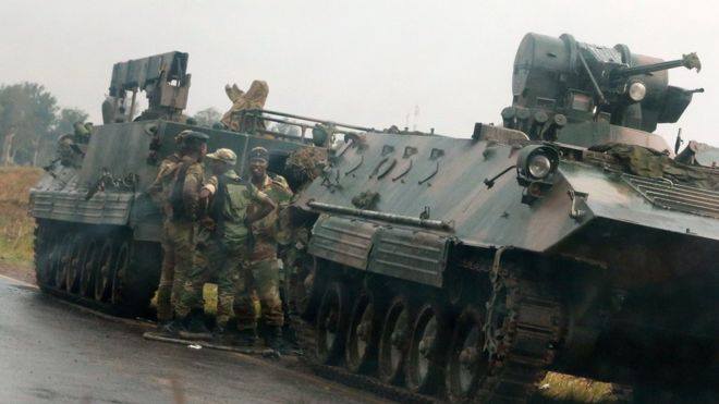 Zimbabwe crisis: Army takes over - Mugabe 'detained'