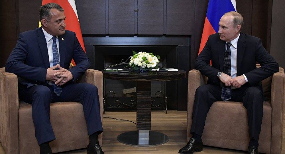 Де-факто президент оккупированного Цхинвали встретится в Москве с Владимиром Путиным