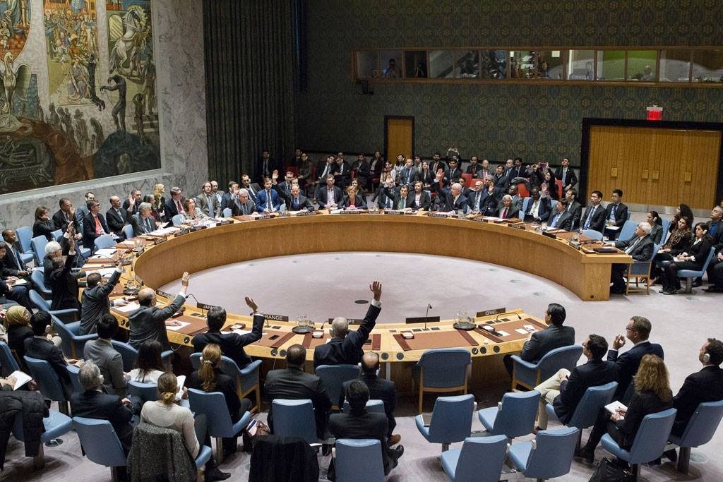 Россия наложила вето в Совбезе ООН на резолюцию США о расследовании химических атак в Сирии