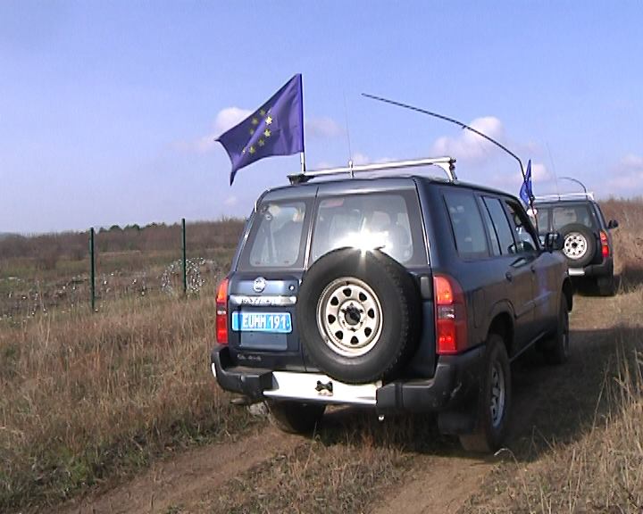 Представители наблюдательской миссии Евросоюза осмотрели новые  «пограничные  ограждения» на территории села Кода