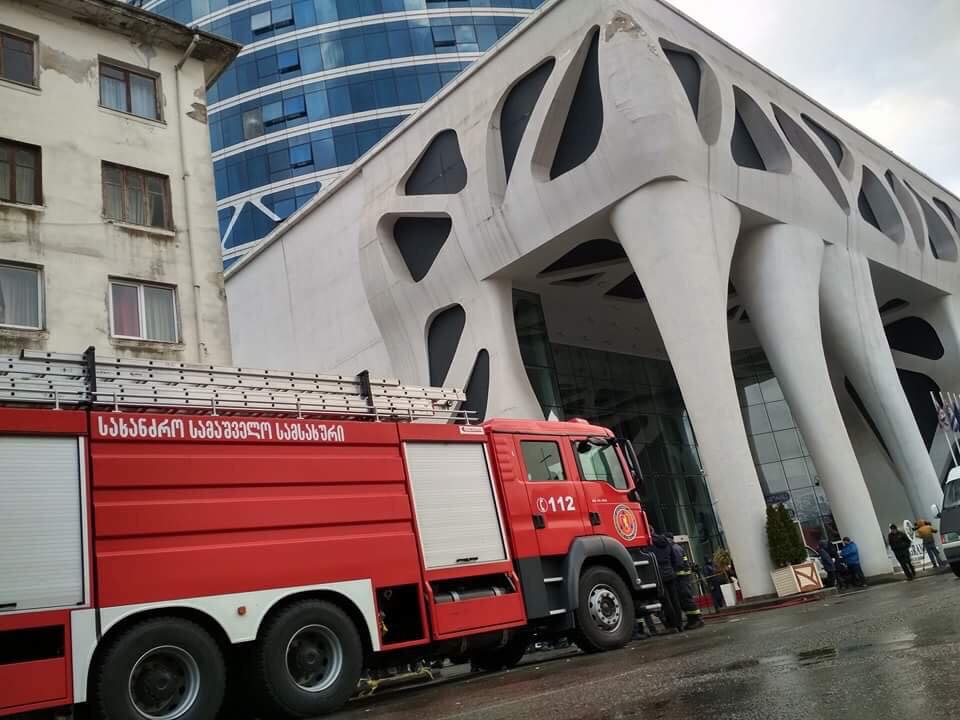 Директор агентства по управлению чрезвычайными ситуациями – Лестница в «Леогранд» даже минимально не удовлетворяла нормы пожарной безопасности