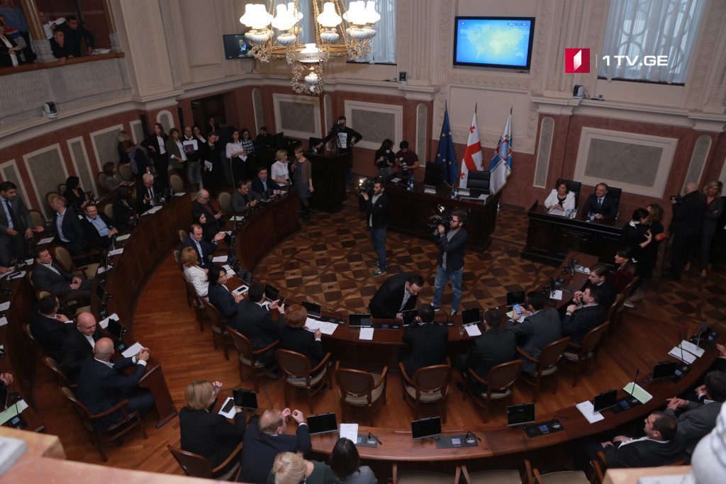 Завтра будут избраны председатели комиссий тбилисского сакребуло