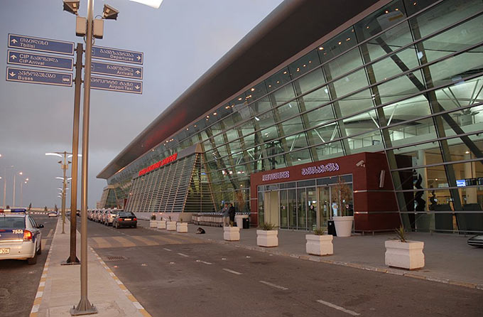 В аэропорту Тбилиси была объявлена эвакуация