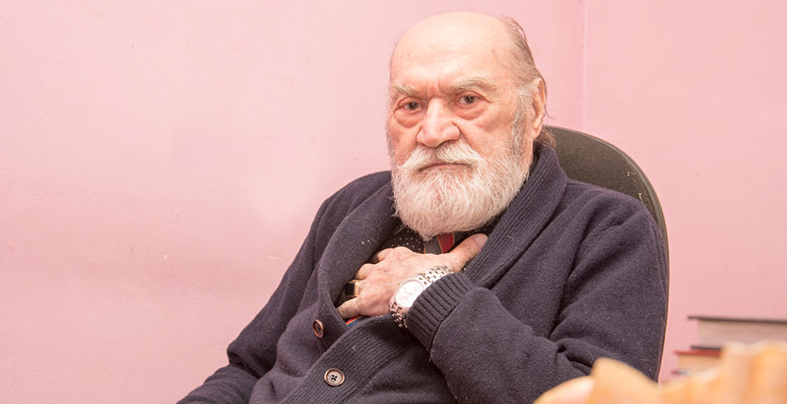 Скончался грузинский поэт Джансуг Чарквиани