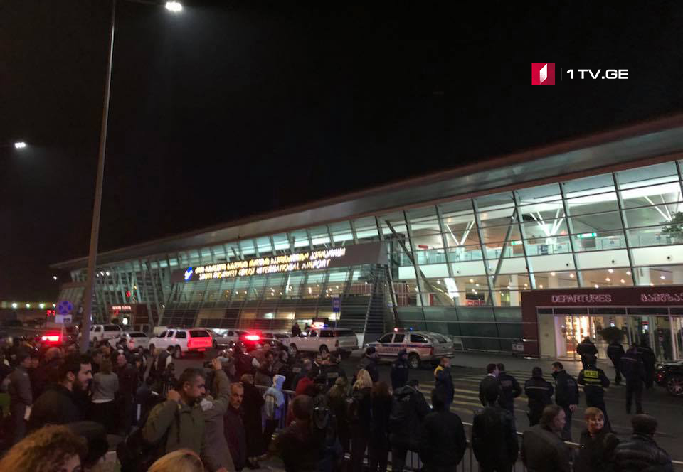 Из – за эвакуации, в Тбилисском международном аэропорту отложены несколько рейсов