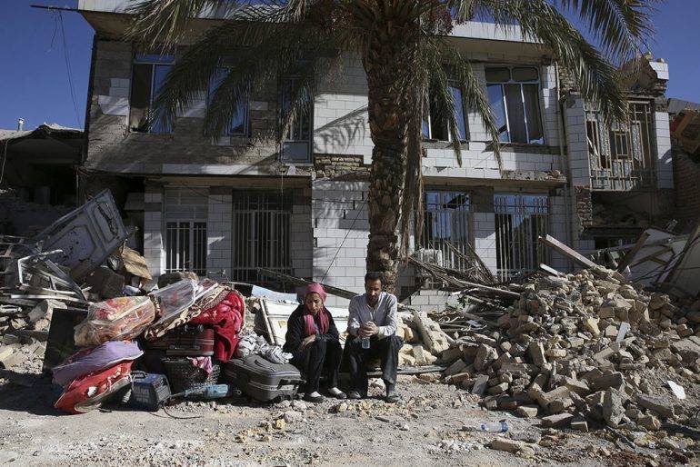 Число жертв землетрясения на границе Ирана и Ирака выросло до 483 человек