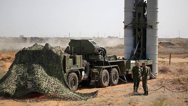 Türkiyə müdafiə naziri - zenit-raket kompleksləri NATO üçün təhlükə yaratmır