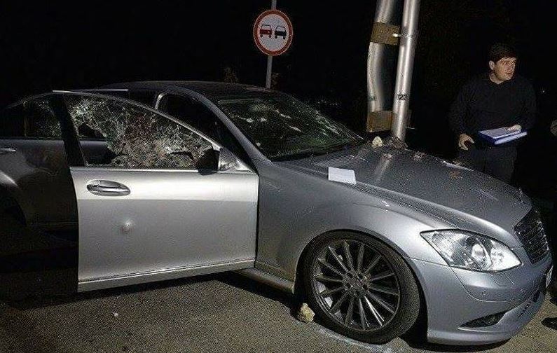 В Сухуми в машине расстреляли двух человек