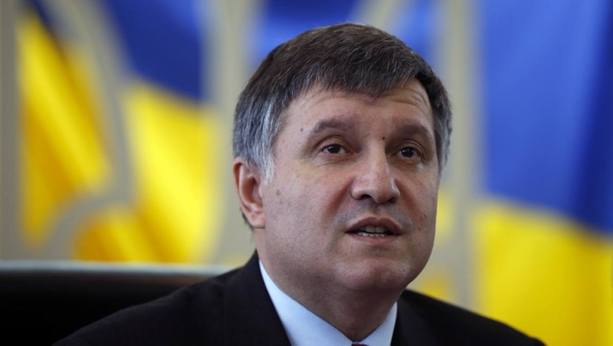 Ukrayna Dİ naziri Saakaşvilini hökumətə tabe olmağa çağırır
