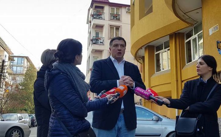 Gigi Uqulava - Gürcüstanın üçüncü prezidentinin həbs edilməsinə sevinməməliyik