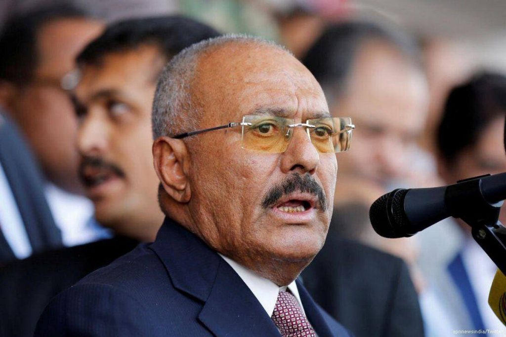 В Йемене хуситы взорвали дом бывшего президента Салеха