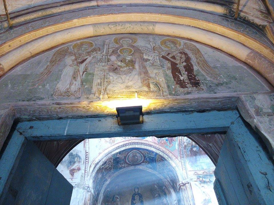 По информации агентства культурного наследия, освещение, которое наносила ущерб фреске в Гелати демонтировано
