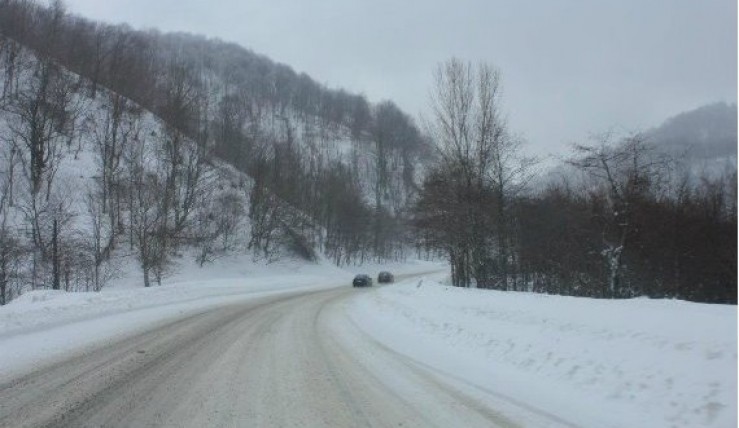 Затруднено движение на дороге Коби-Гудаури