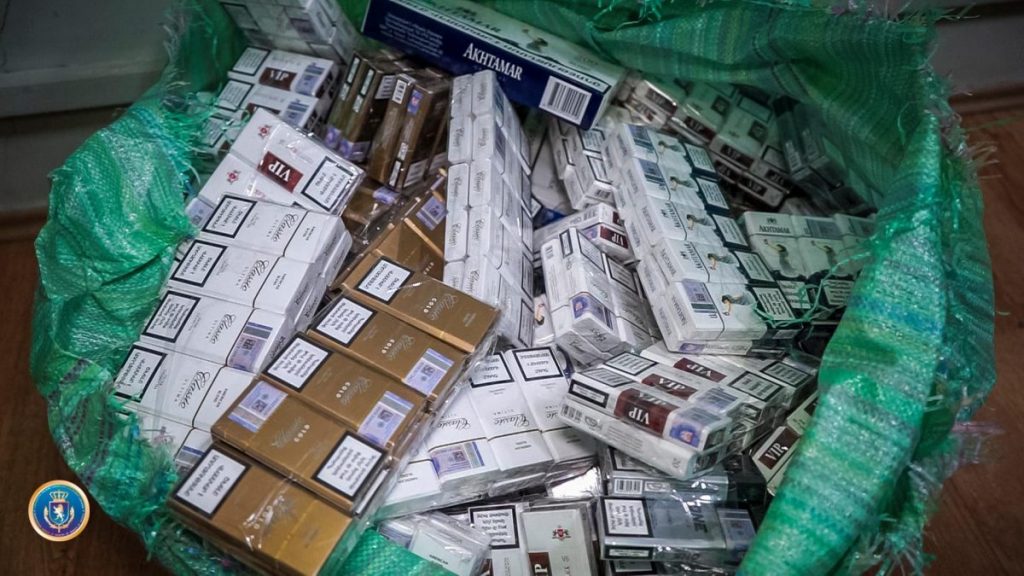 Two facts of illegal keeping and selling of non-excise cigarettes revealed