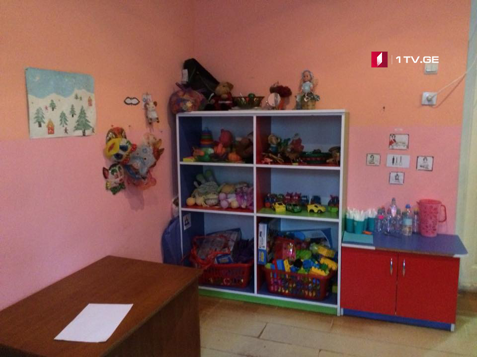 Трех воспитанников одного из тбилисских детских садов перевели в больницу