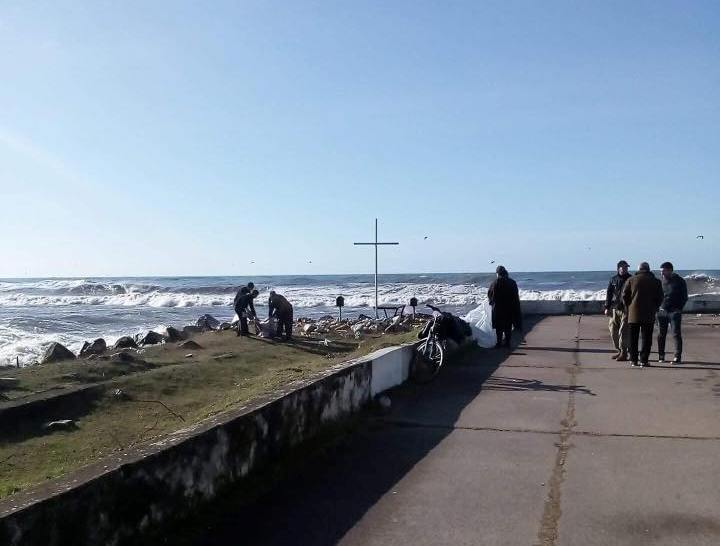 В Поти море выбросило на берег тело 54-летней женщины